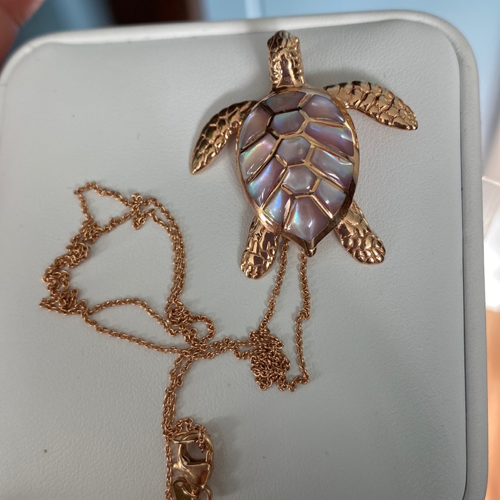COPY - Kabana Honu (sea turtle) pendent